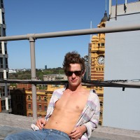 On the roof with Max Gatling - Picture 3