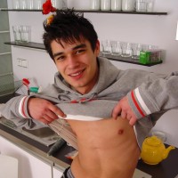 Anthony strips naked in the kitchen - Picture 4